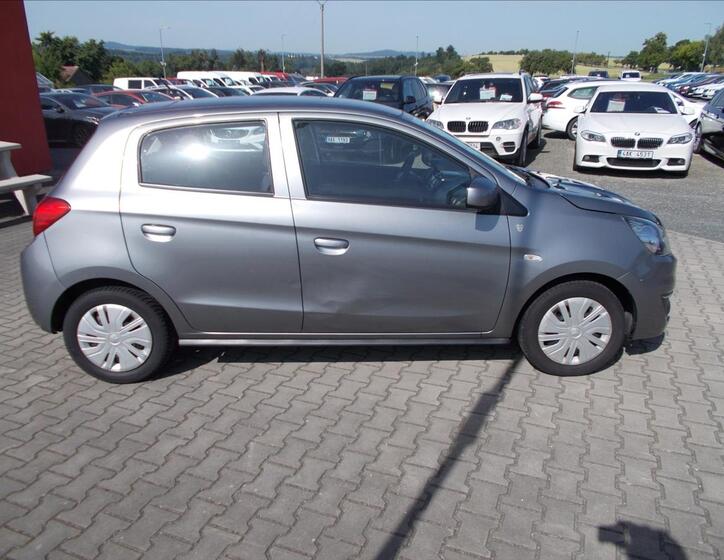 Mitsubishi Space Star 9