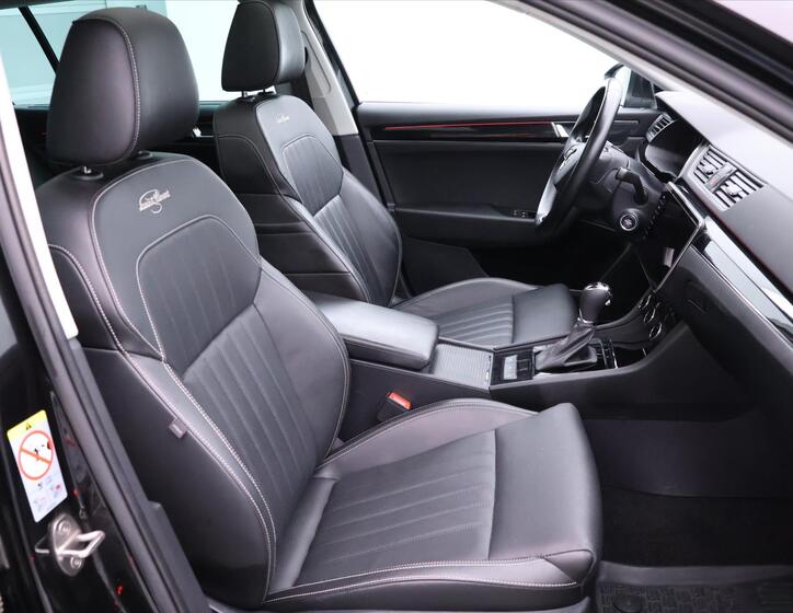 Škoda Superb 14
