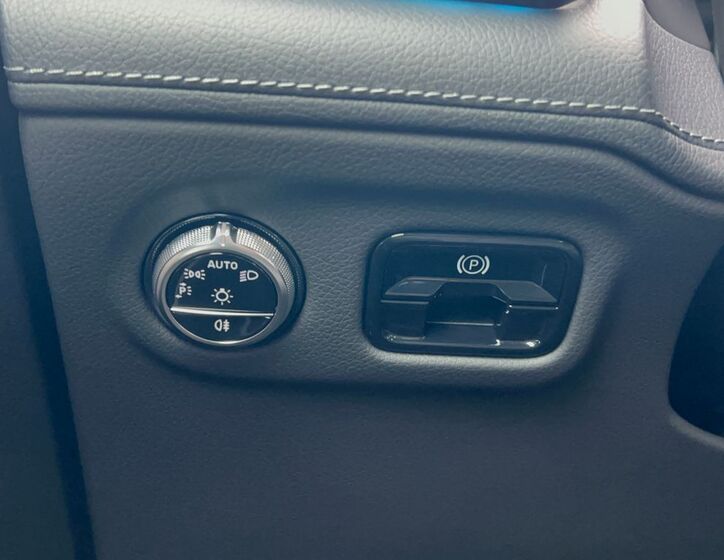 Mercedes-Benz EQE 21