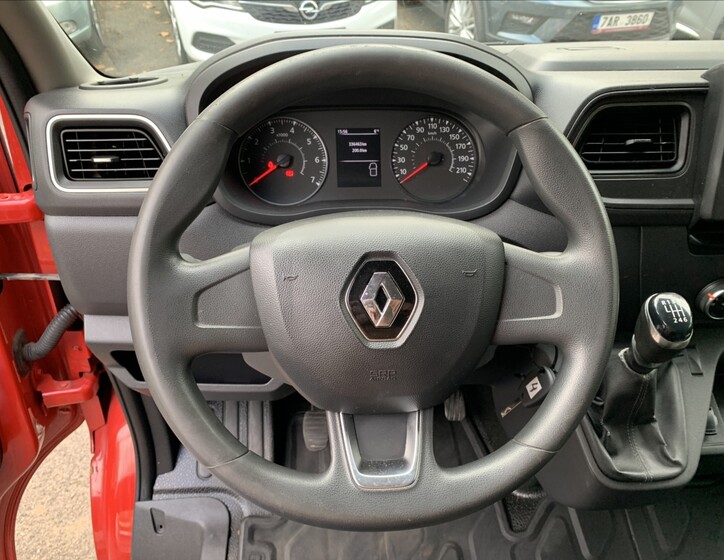 Renault Master 9