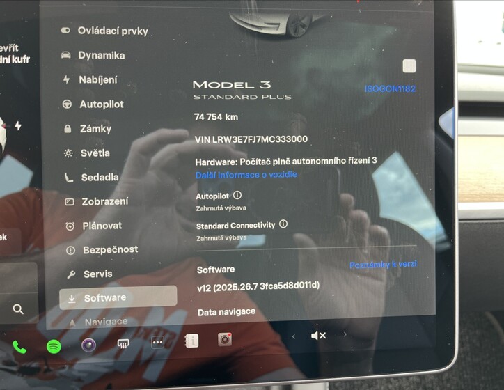 Tesla Model 3 42