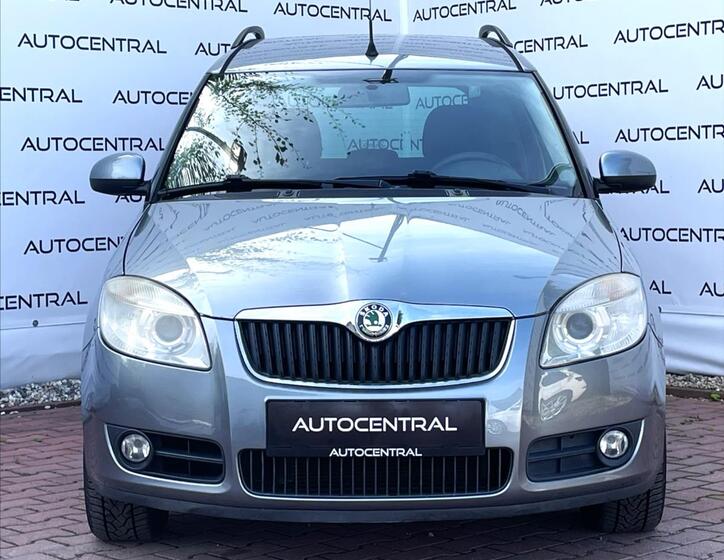Škoda Roomster 2