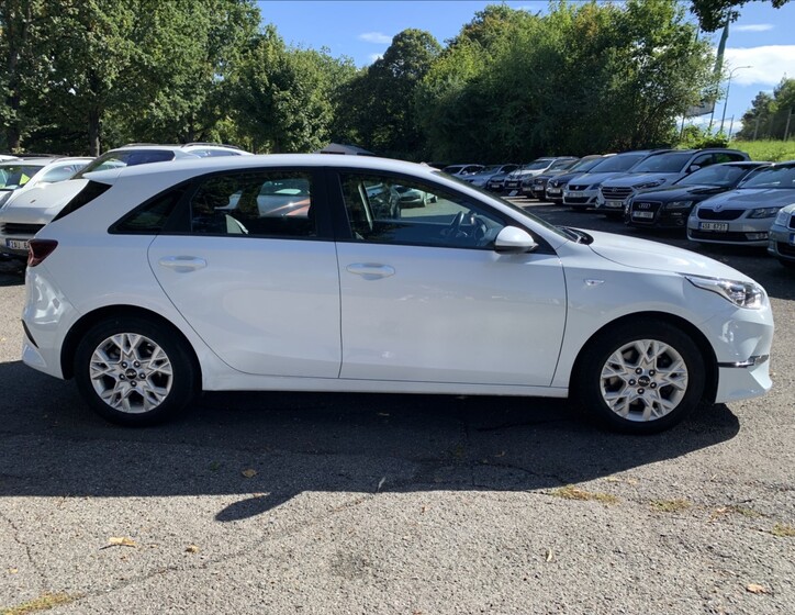 KIA Ceed 4
