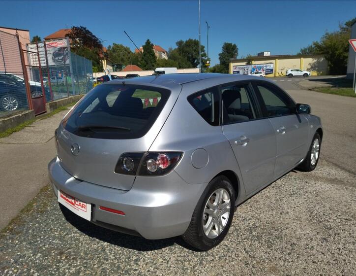 Mazda 3 5