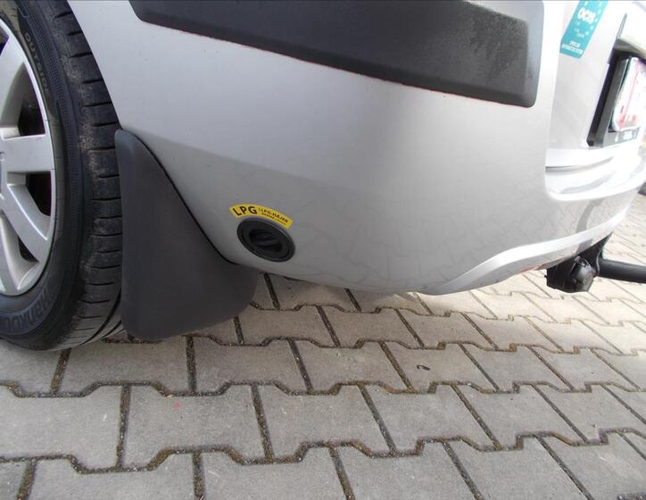 Ford Fusion 13