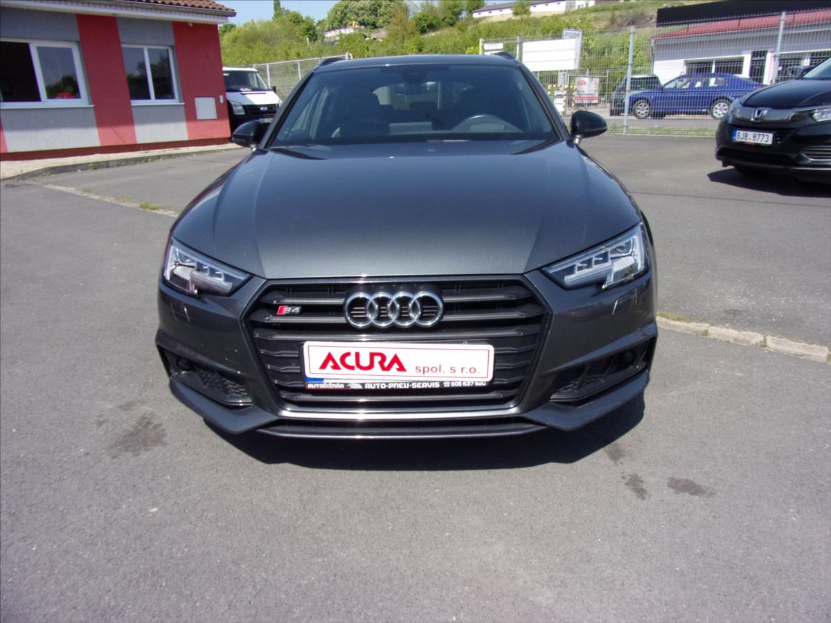 Audi S4