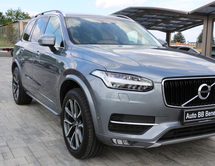 Volvo XC90 9