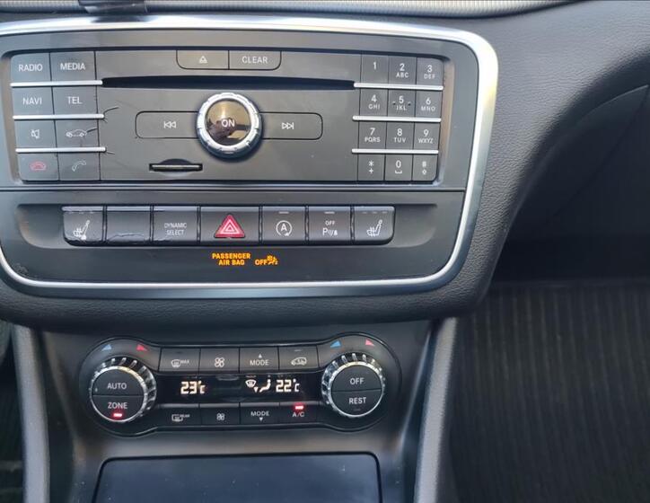 Mercedes-Benz GLA 9