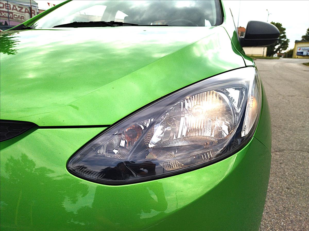Mazda 2