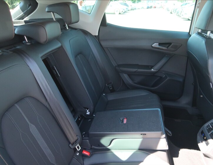 Cupra Formentor 13