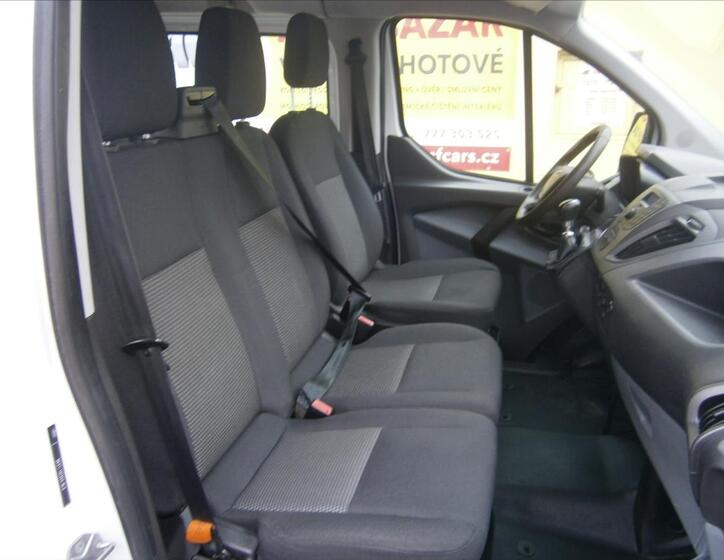 Ford Transit Custom 9