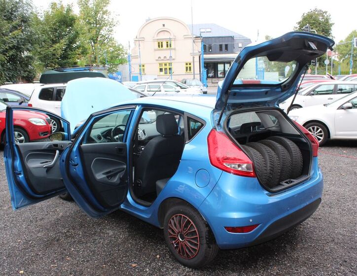 Ford Fiesta 25