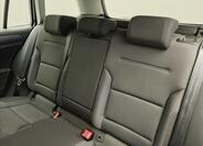 Volkswagen Golf 11