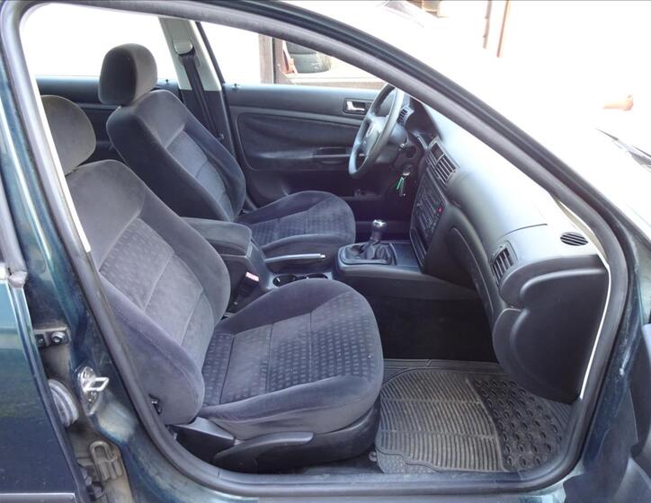 Volkswagen Passat 30