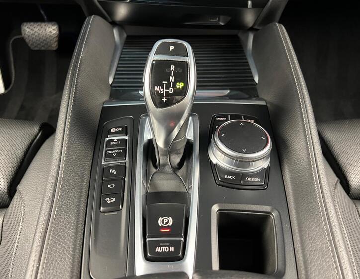 BMW X6 26