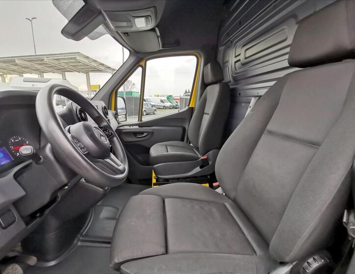 Mercedes-Benz Sprinter 5