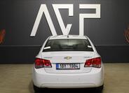 Chevrolet Cruze 8
