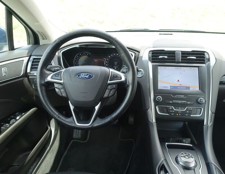 Ford Mondeo 8