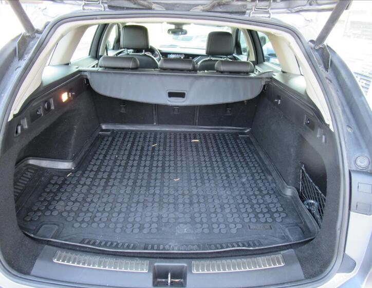 Opel Insignia 23