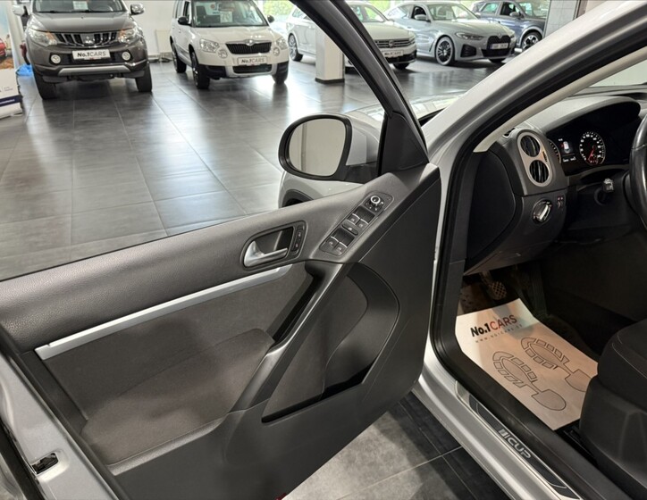 Volkswagen Tiguan 6
