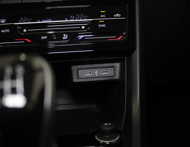 Volkswagen T-Cross 14