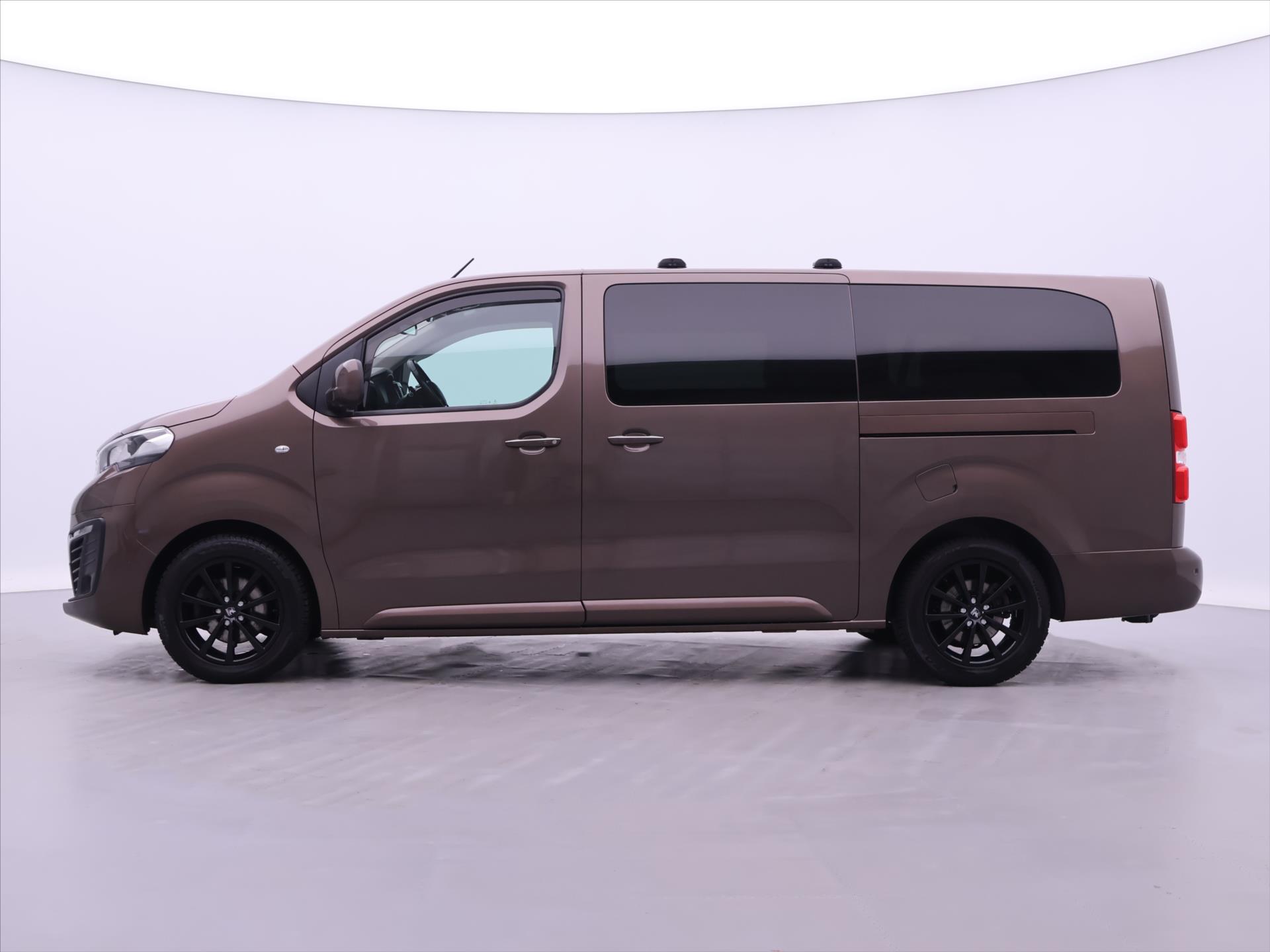 Peugeot Traveller