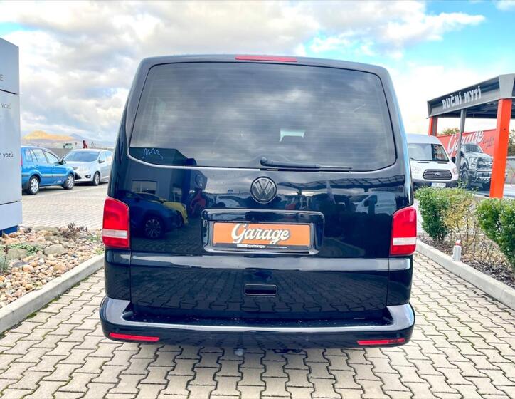 Volkswagen Caravelle 9