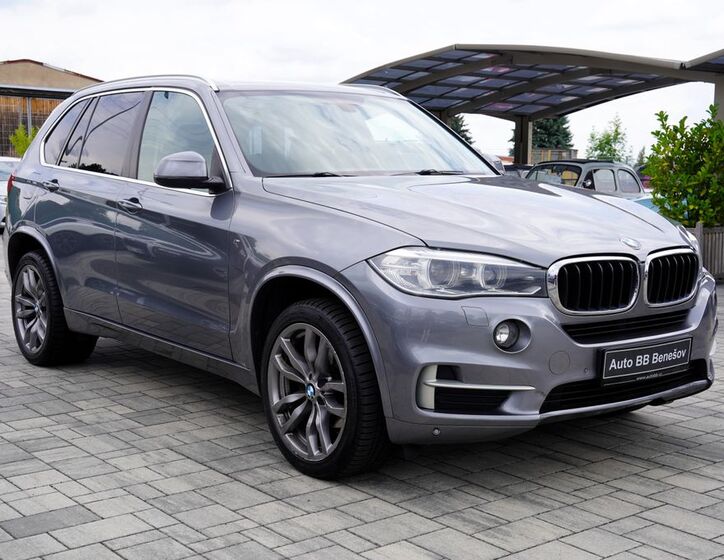 BMW X5 8