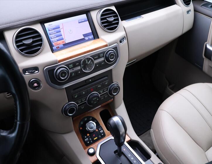 Land Rover Discovery 26