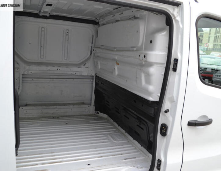 Renault Trafic 14