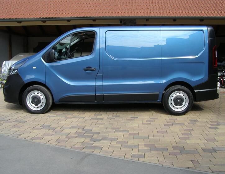 Opel Vivaro 2