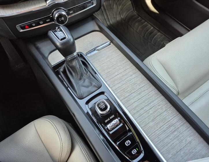 Volvo XC60 18