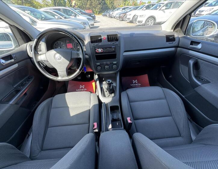 Volkswagen Golf 10