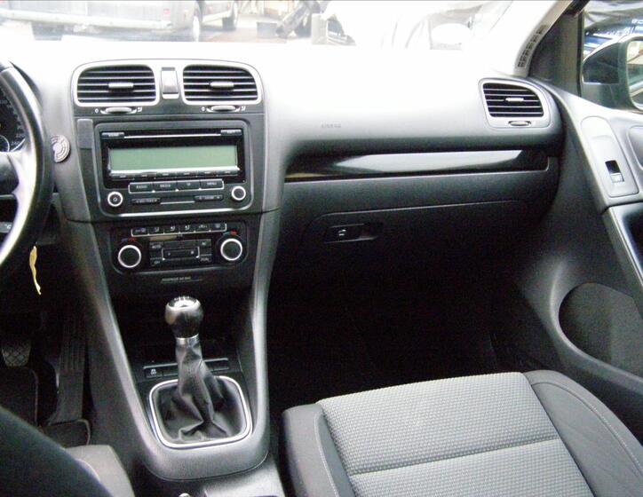 Volkswagen Golf 17
