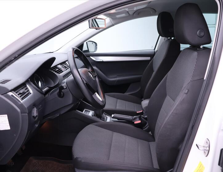 Škoda Octavia 10