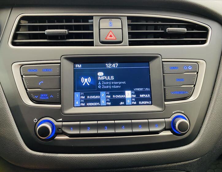 Hyundai i20 16