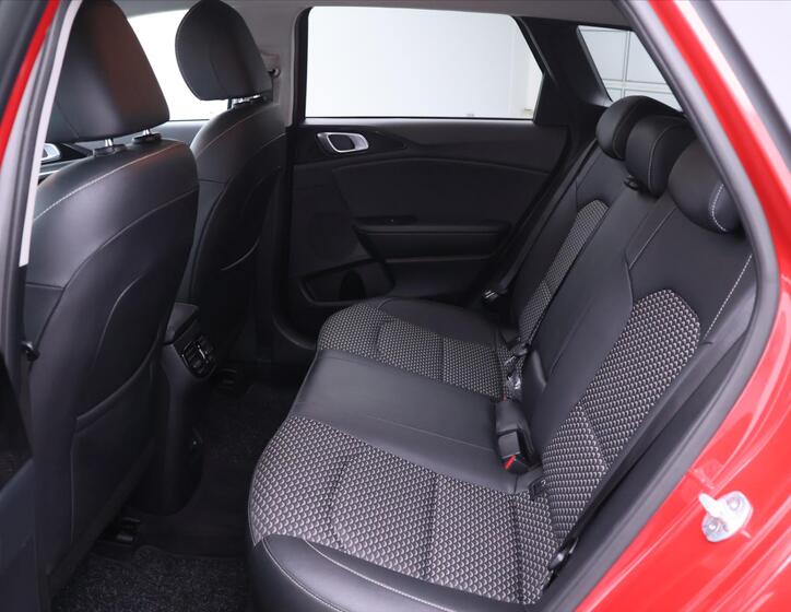 KIA Ceed 14