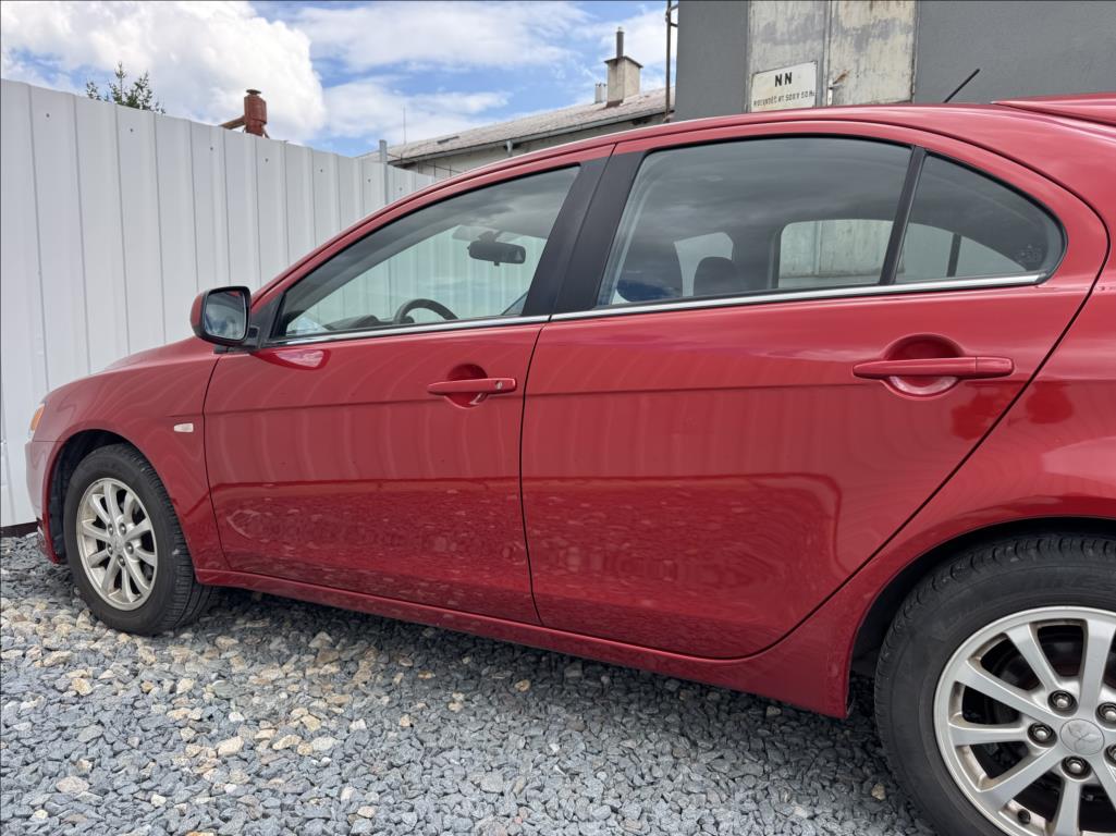 Mitsubishi Lancer