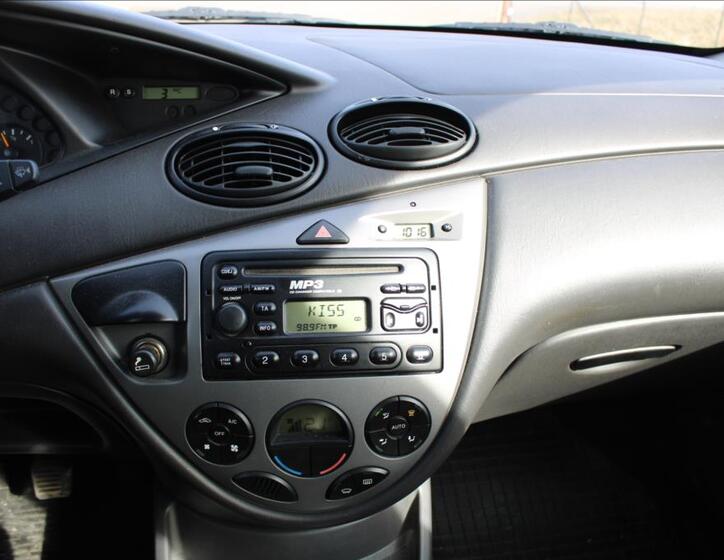 Ford Focus 16