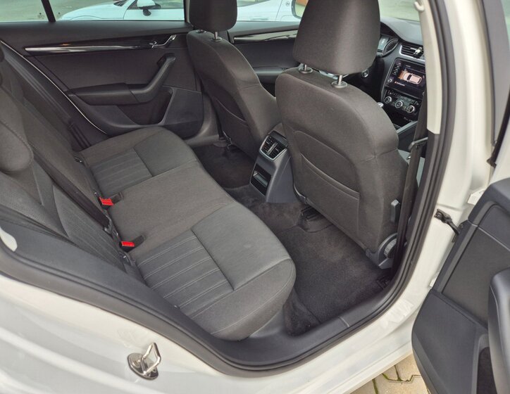 Škoda Octavia 19