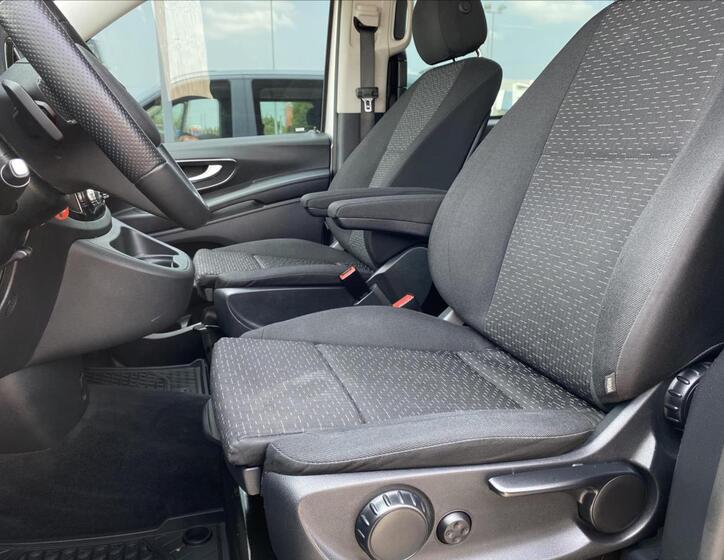 Mercedes-Benz Vito 10