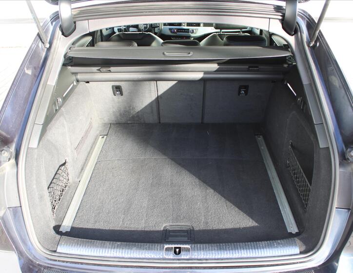 Audi A4 13