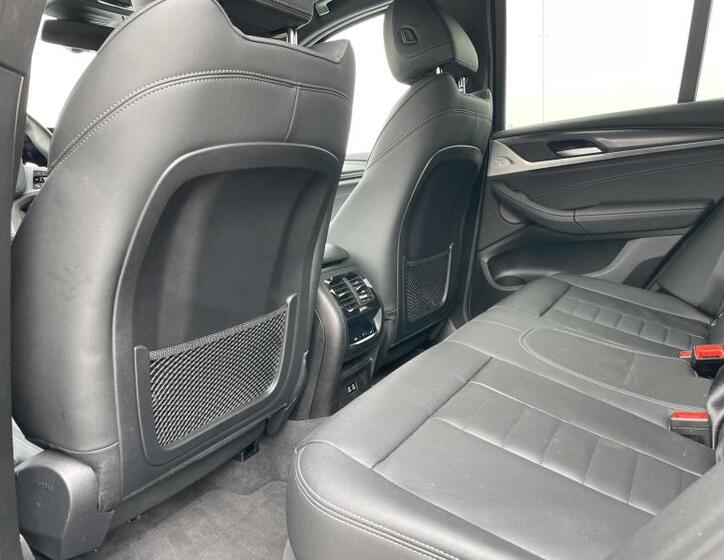 BMW X3 18