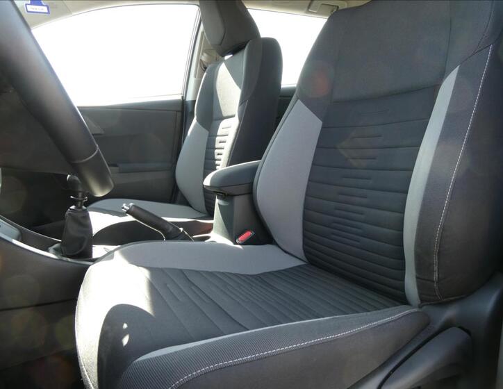 Toyota Auris 33