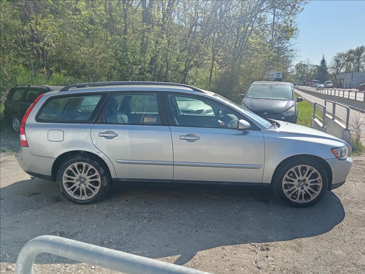 Volvo V50