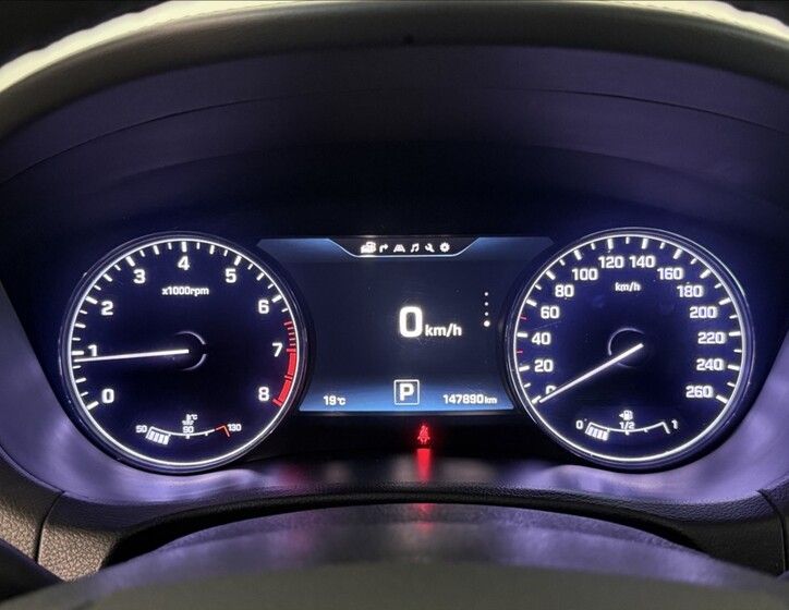 Hyundai Genesis 28