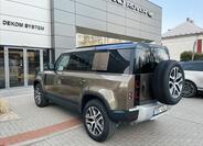 Land Rover Defender 5