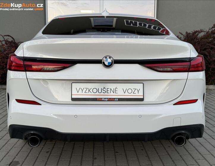 BMW Řada 2 9