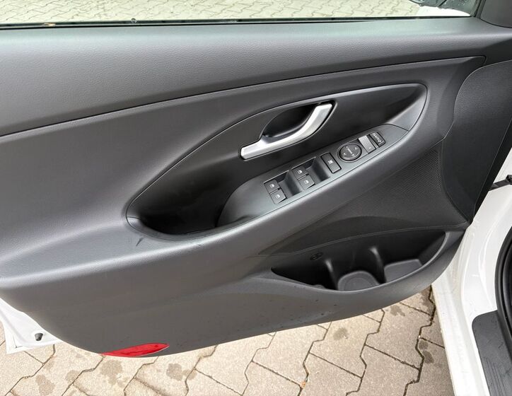 Hyundai i30 14
