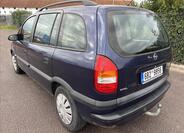 Opel Zafira 8
